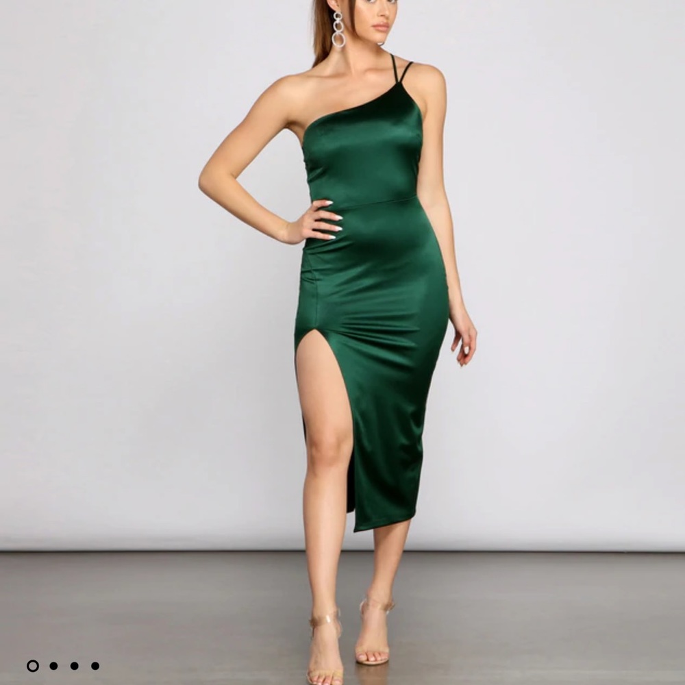 Windsor: Aleena Satin Midi Dress